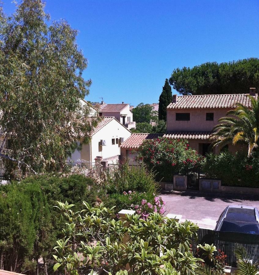 Villa De Vacances Au Calme Proche De La Mer La Londe-les-Maures Buitenkant foto